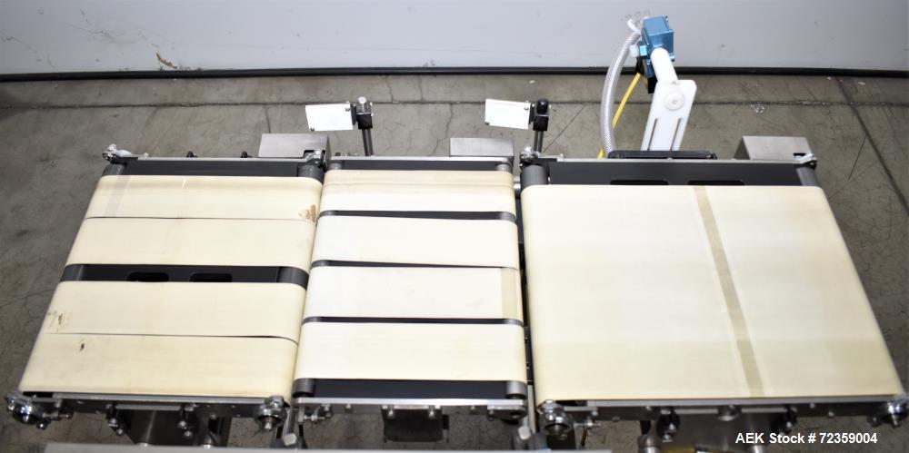 Used Loma LCW-3000 Belt Checkweigher with Reject. Up to 6.6 lbs capacity.